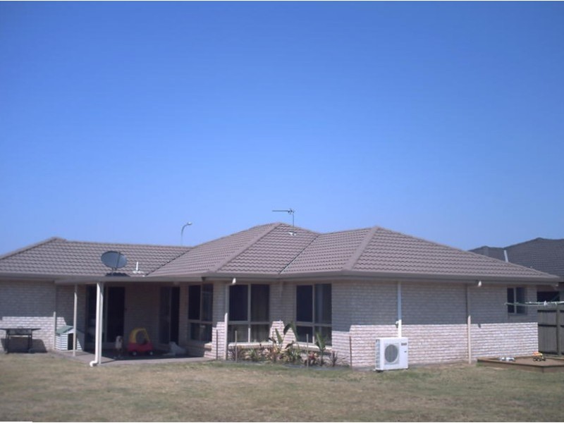 5 Lakeridge Drive, Dundowran QLD 4655
