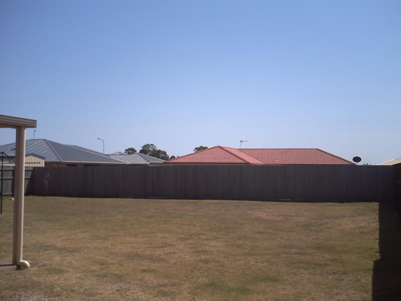 5 Lakeridge Drive, Dundowran QLD 4655