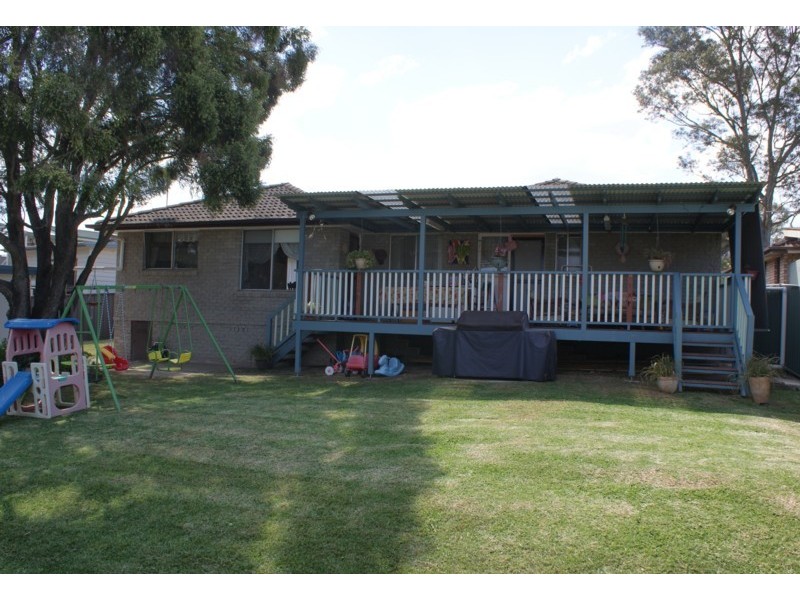 12 Carmen Place, Freemans Reach NSW 2756