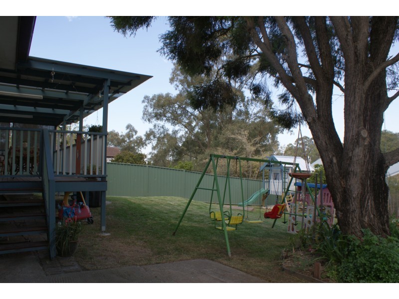 12 Carmen Place, Freemans Reach NSW 2756