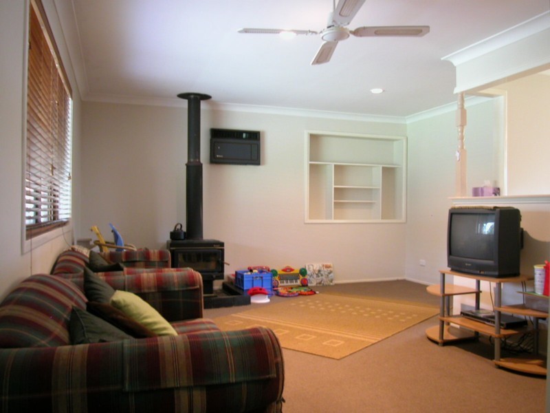 14 Grand Parade, Glossodia NSW 2756