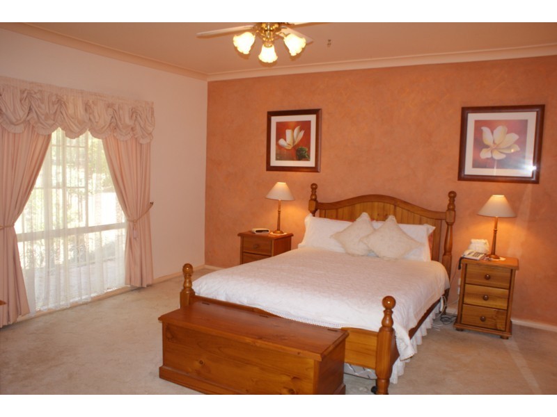 10 Nowranie Place, Windsor Downs NSW 2756