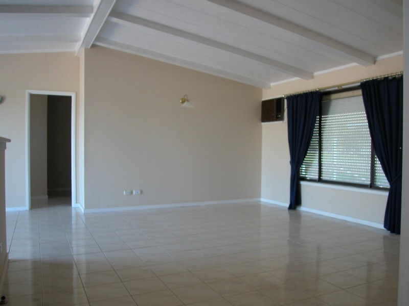 83 Third Road, Berkshire Park NSW 2765