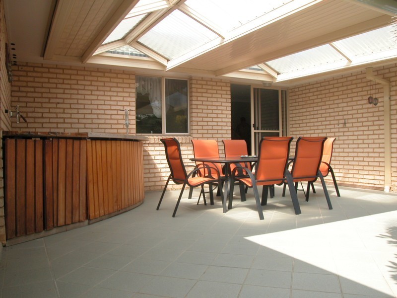 10 Woburn Place, Glenmore Park NSW 2745