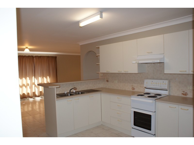 2/61 Porpoise Crescent, Bligh Park NSW 2756