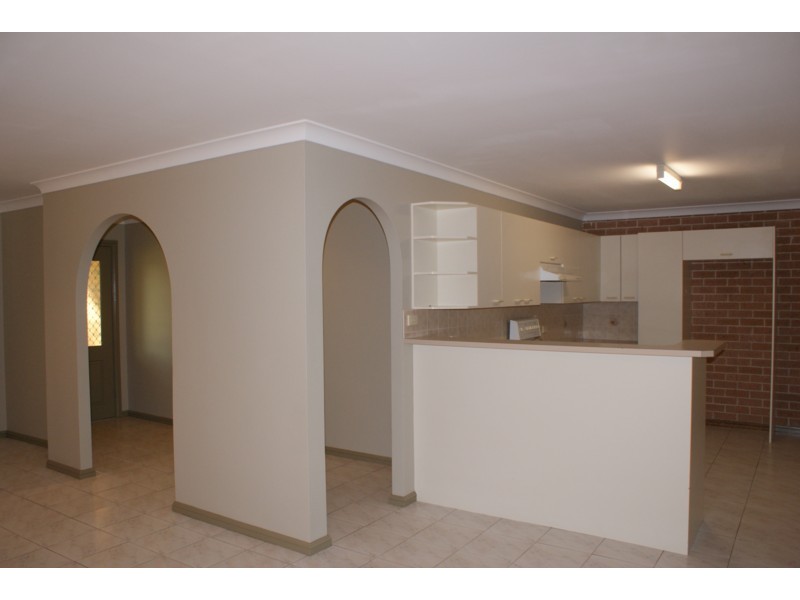 2/61 Porpoise Crescent, Bligh Park NSW 2756