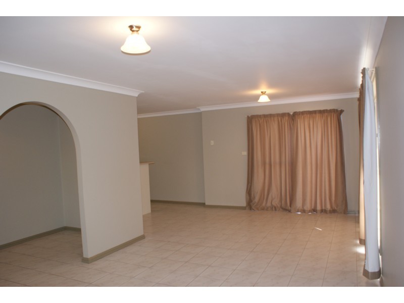 2/61 Porpoise Crescent, Bligh Park NSW 2756