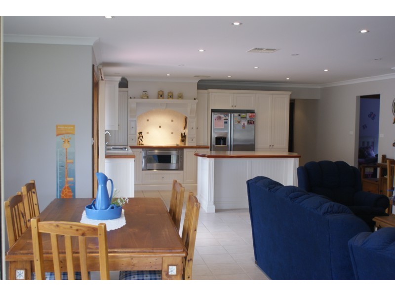 25 Cliff Road, Freemans Reach NSW 2756