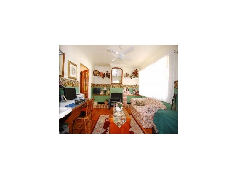 8 Woods Road, South Windsor NSW 2756