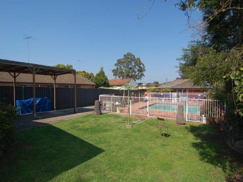 8 Woods Road, South Windsor NSW 2756