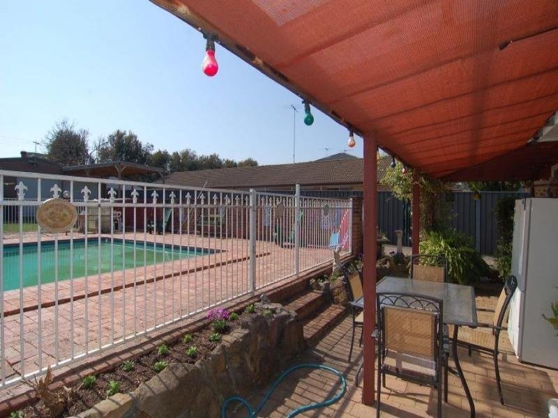 8 Woods Road, South Windsor NSW 2756