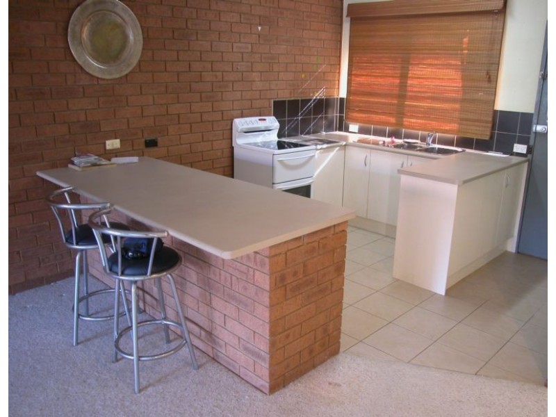 2/86 Dight Street, Richmond NSW 2753