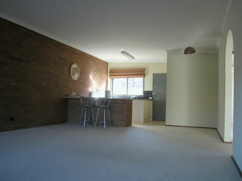 2/86 Dight Street, Richmond NSW 2753