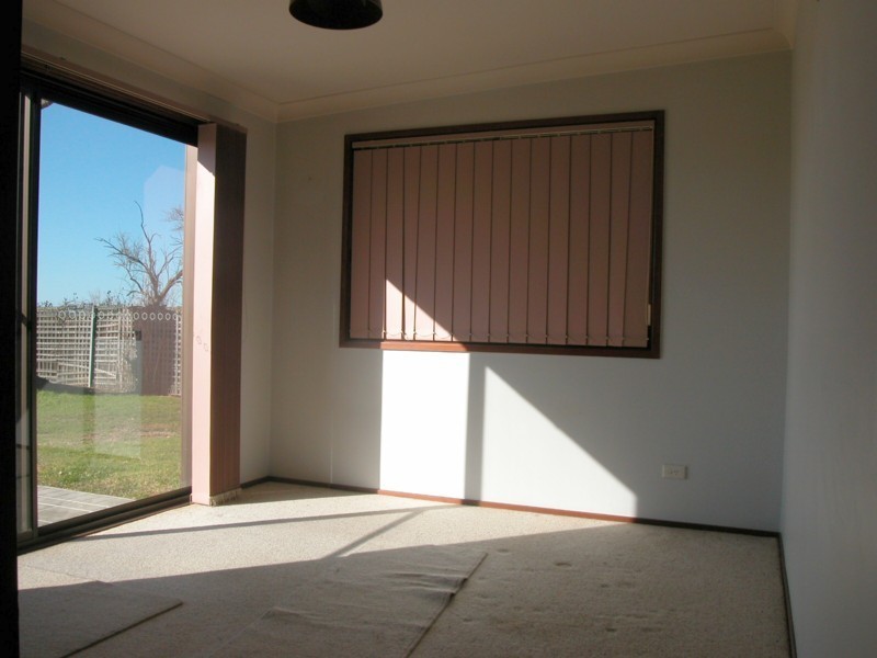 2/86 Dight Street, Richmond NSW 2753