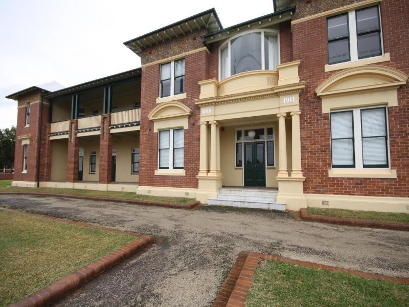Macquarie Street, Windsor NSW 2756