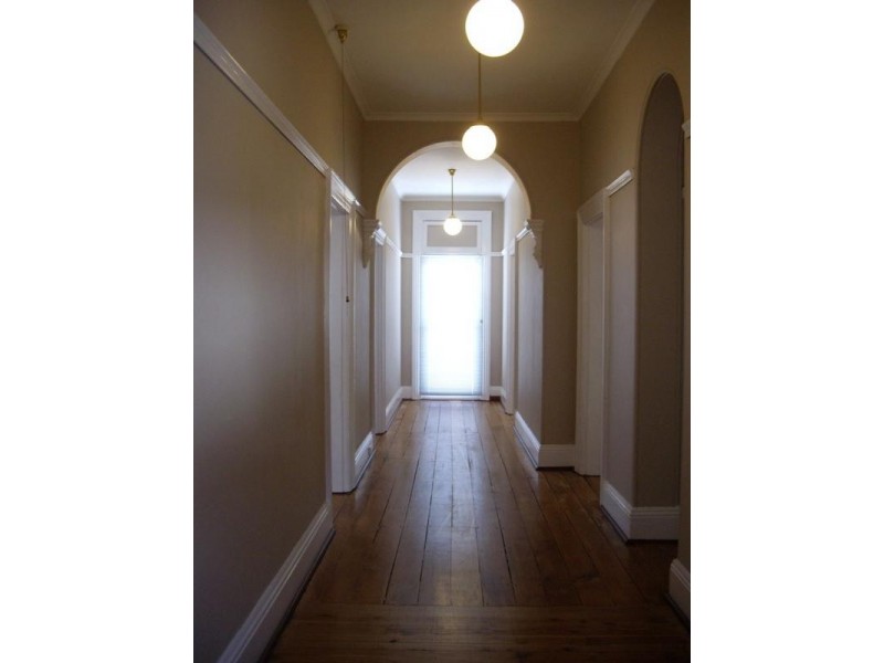 206 George, Windsor NSW 2756