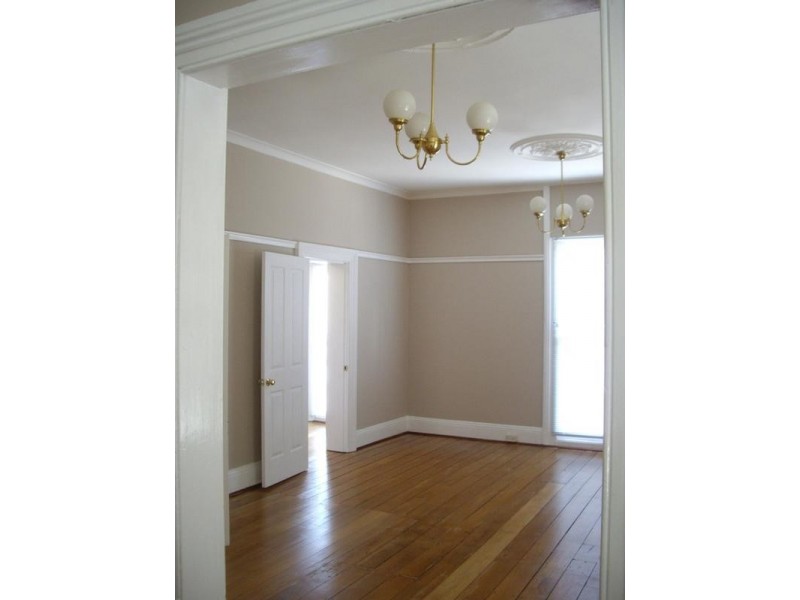 206 George, Windsor NSW 2756