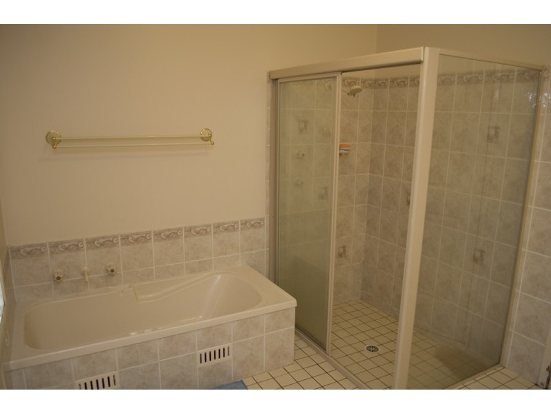 5 Canoona Avenue, Windsor Downs NSW 2756