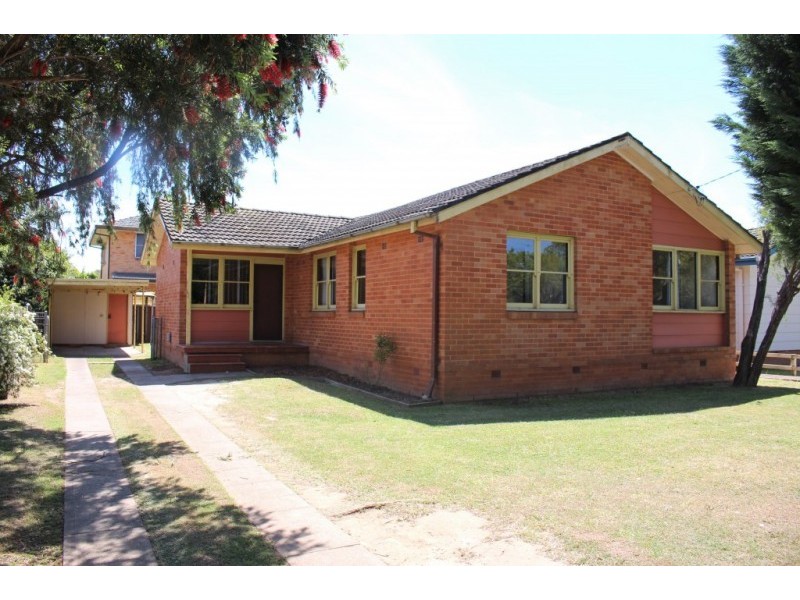 5 Douglas Street, Richmond NSW 2753