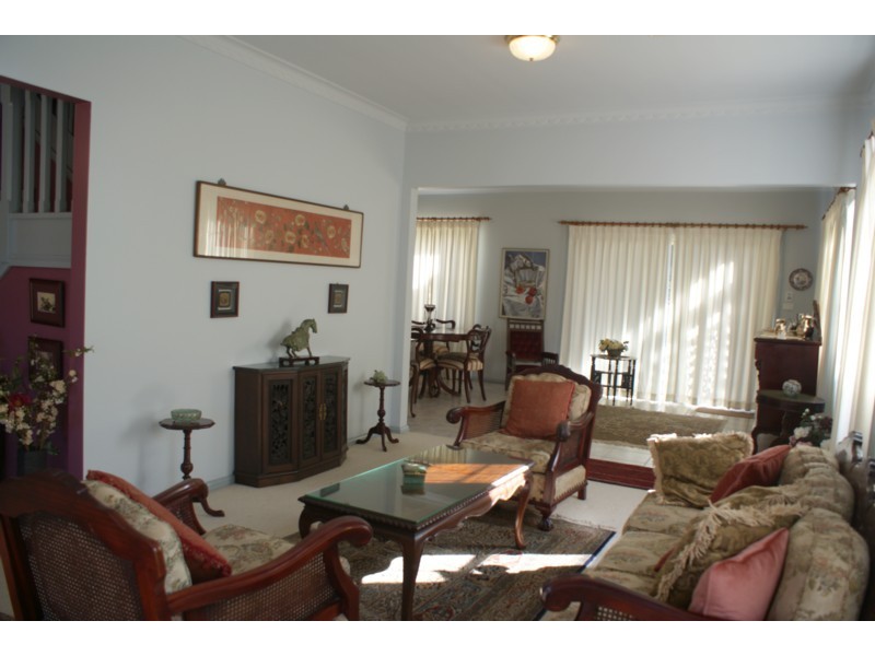 18 Tollhouse Way, Windsor NSW 2756