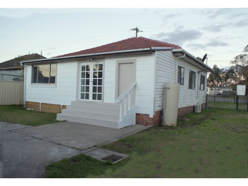 1 Torkington Road, Londonderry NSW 2753