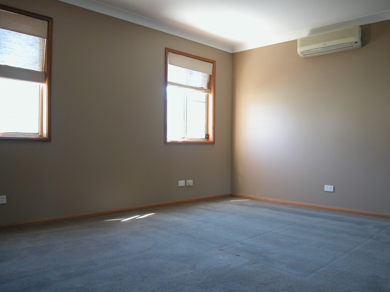 2/178 March Street, Richmond NSW 2753