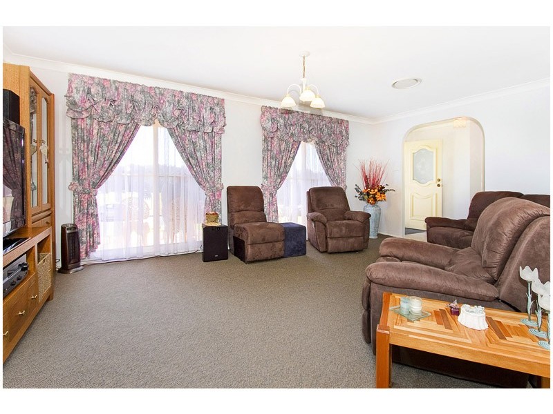 77 Arthur Phillip Drive, North Richmond NSW 2754