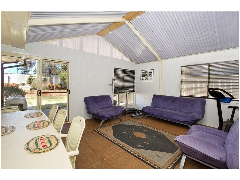 77 Arthur Phillip Drive, North Richmond NSW 2754