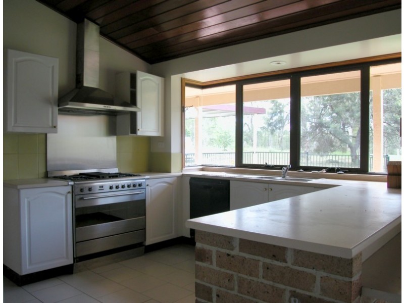 172 Boundary Road, Glossodia NSW 2756