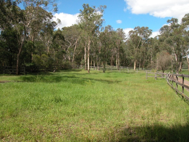 172 Boundary Road, Glossodia NSW 2756