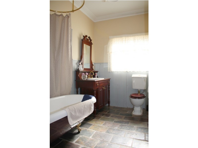 12 Ian Street, Glossodia NSW 2756