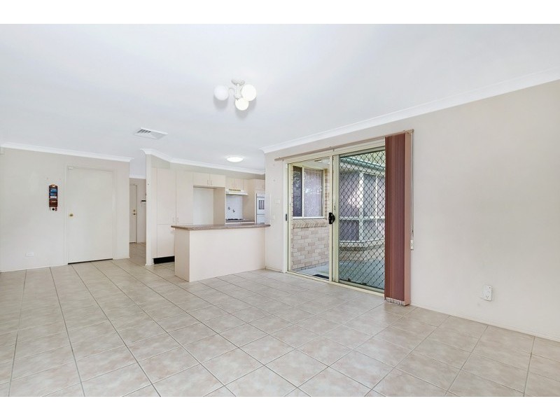 4 Benbow Close, Stanhope Gardens NSW 2768