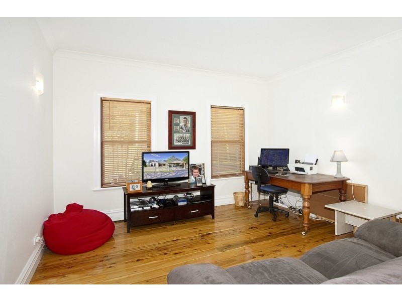 9 Claremont Crescent, Windsor NSW 2756