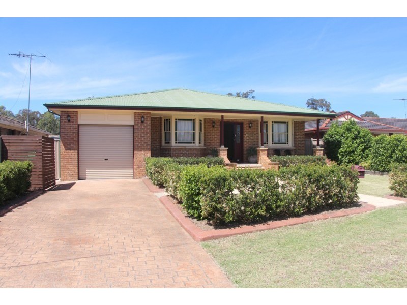 28 Bounty Crescent, Bligh Park NSW 2756