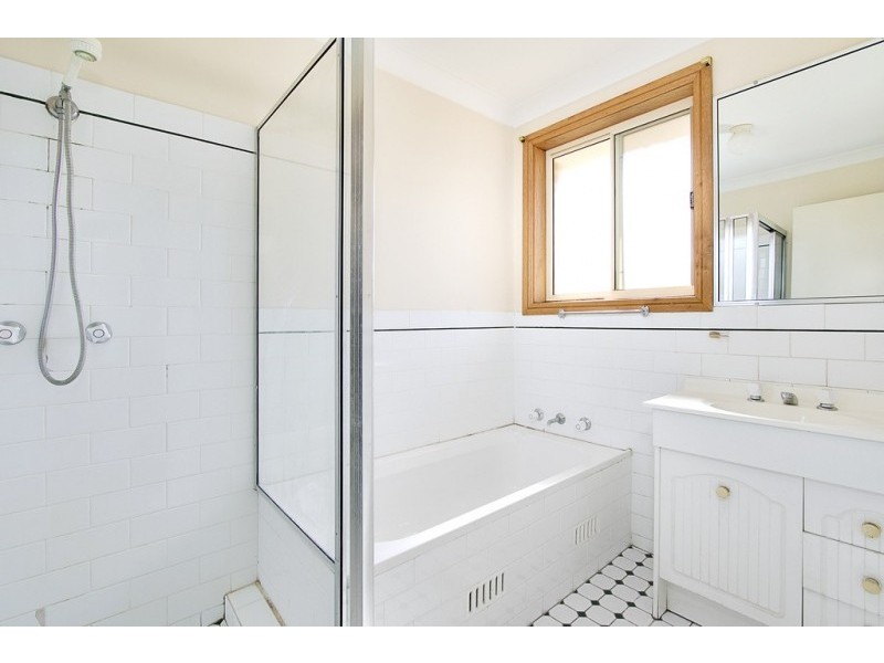 2/17-19 Charles, North Richmond NSW 2754