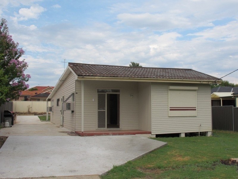 4 Woods Road, South Windsor NSW 2756