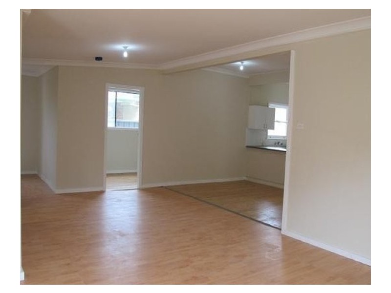 4 Woods Road, South Windsor NSW 2756