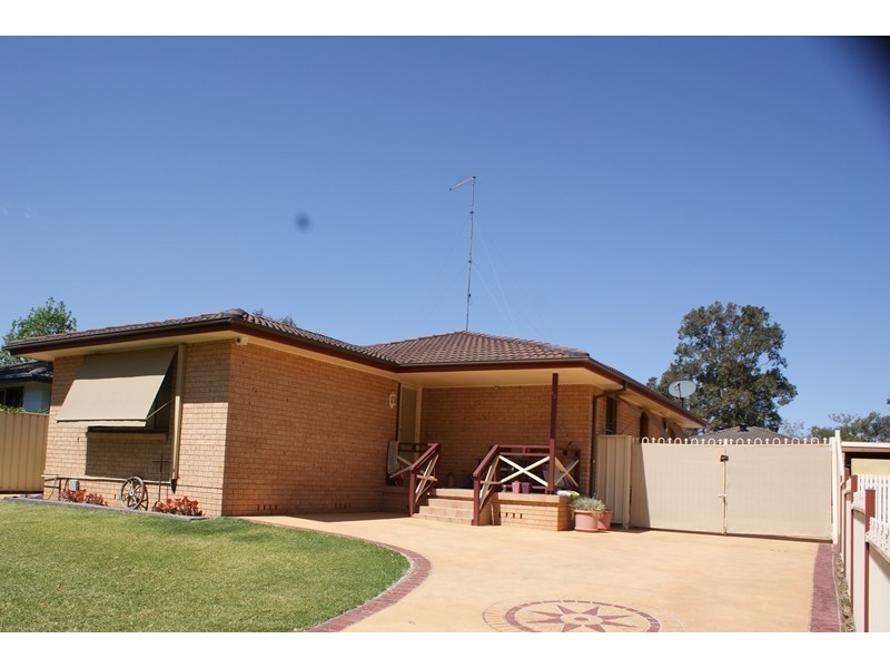 13 McKellar Crescent, South Windsor NSW 2756