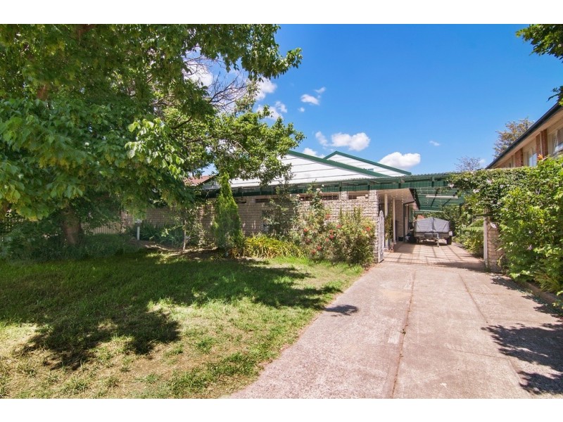 8 Garfield Street, Mcgraths Hill NSW 2756