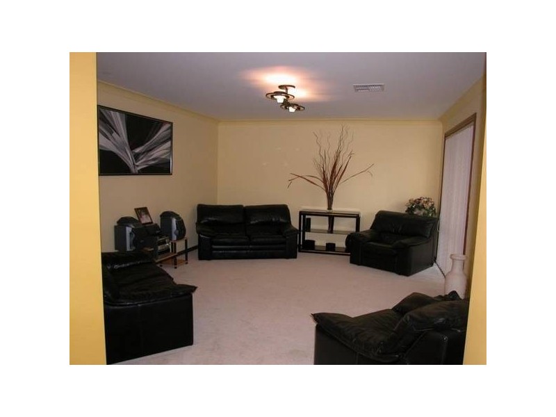 4 Tollgate Crescent, Windsor NSW 2756