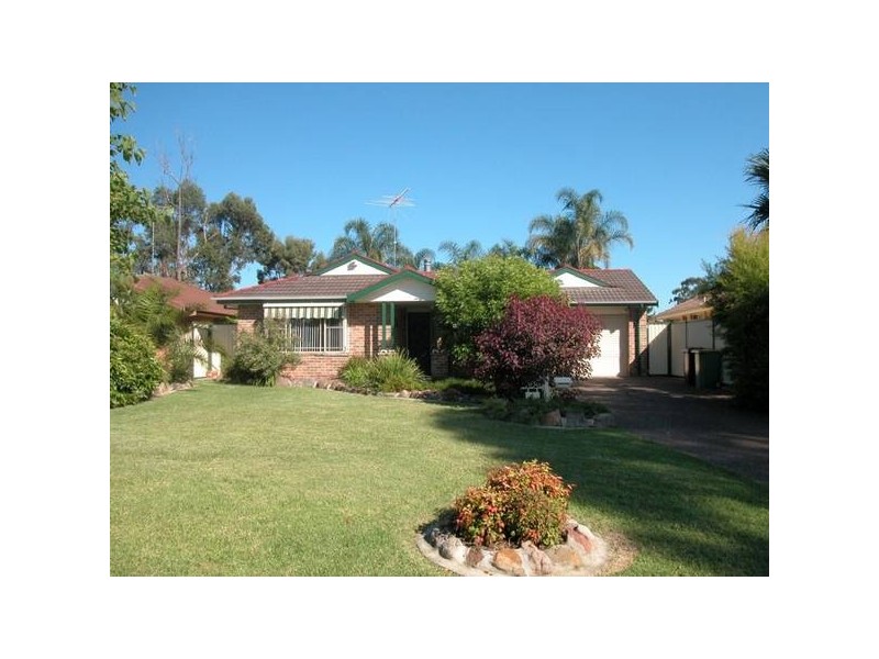4 Chaplain Place, Bligh Park NSW 2756
