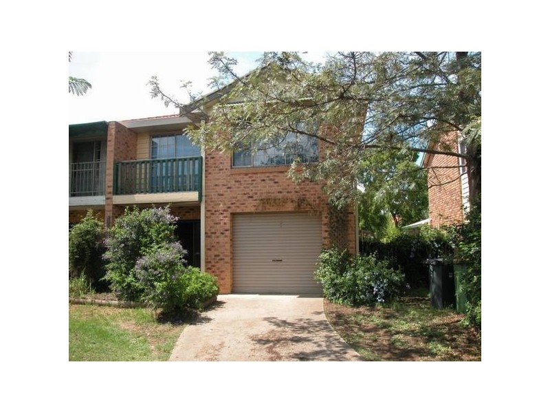 2/86 Andrew Thompson Drive, Mcgraths Hill NSW 2756