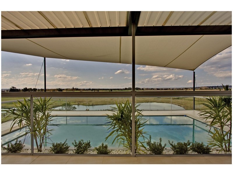 16 Ilma Close, Mcgraths Hill NSW 2756