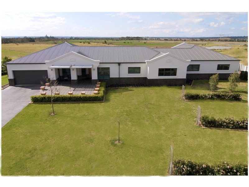 16 Ilma Close, Mcgraths Hill NSW 2756