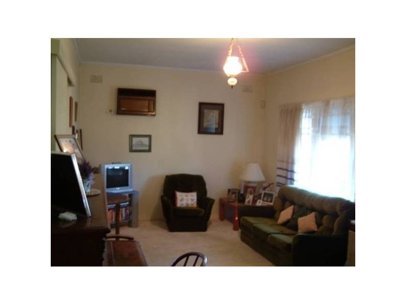 1 Claremont Crescent, Windsor NSW 2756