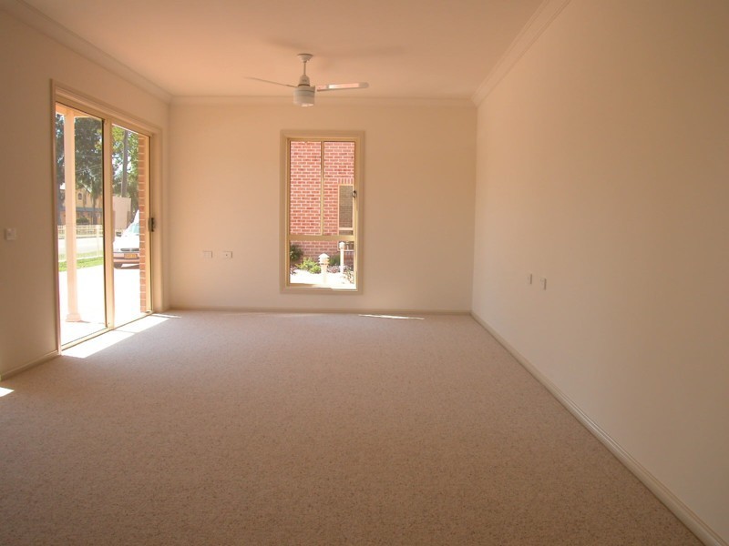 1/182 March Street, Richmond NSW 2753