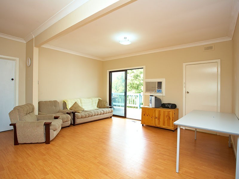 1 Stirling Road, Croydon VIC 3136