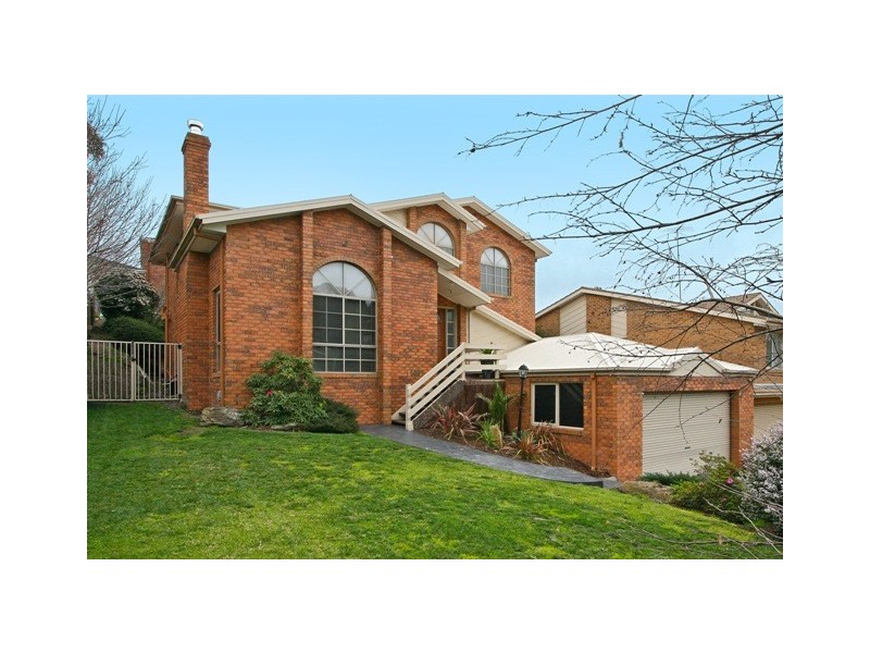 113 Nangathan Way, Croydon North VIC 3136