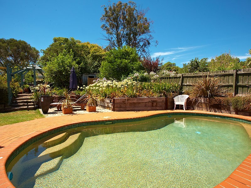 10 Apollo Court, Croydon South VIC 3136