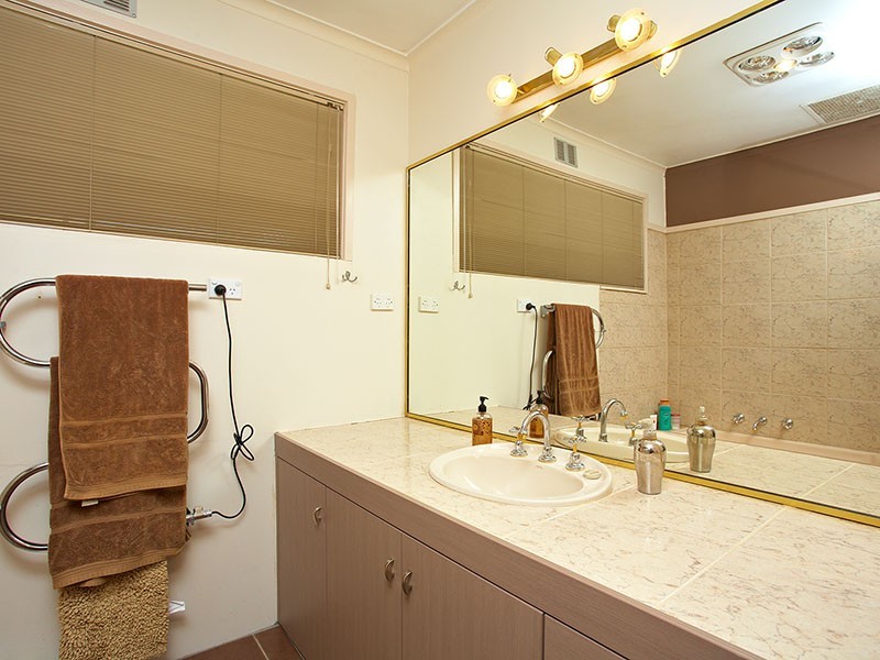 10 Apollo Court, Croydon South VIC 3136